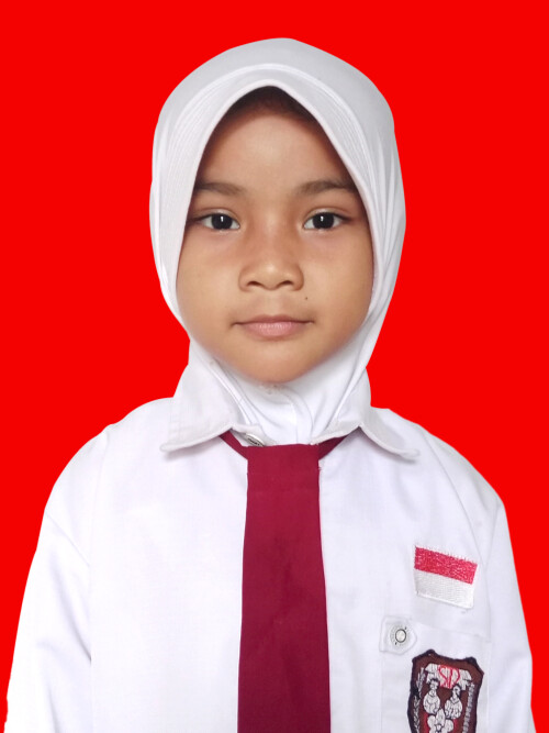 5.-Nayla-Nur-Alifah.jpg