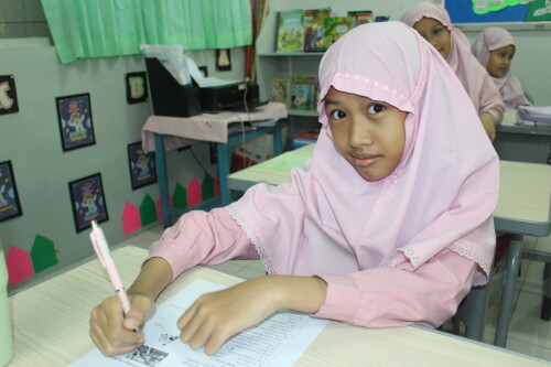 Lashira-Shaqueena-Navisha.jpg