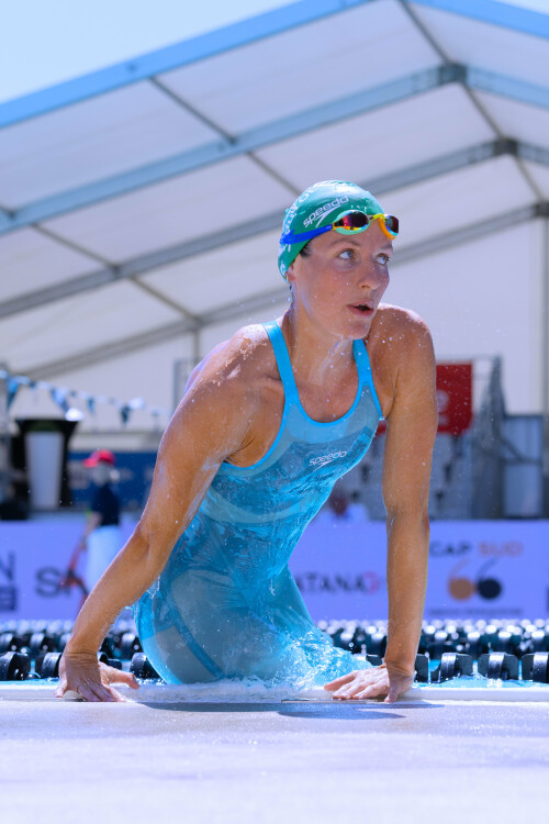 swimmeetCOMPETITION255v.jpg