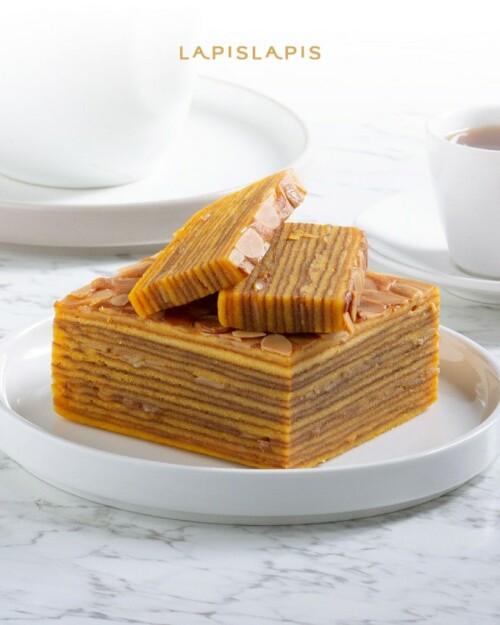 lapis-almond-min.jpg