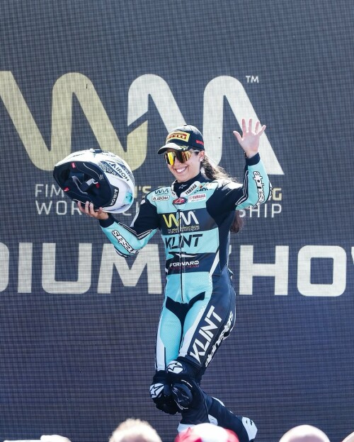 GG.bikergirls378worldwcr.jpg