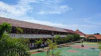 gedung.jpg