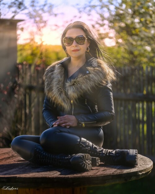 leginassrt-424D-mrlukasphotos.jpg