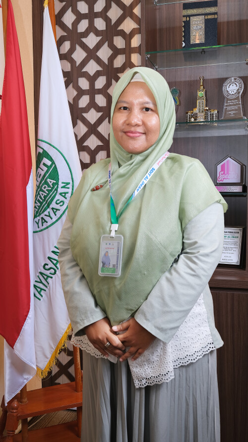Ira-Prihatini.jpg