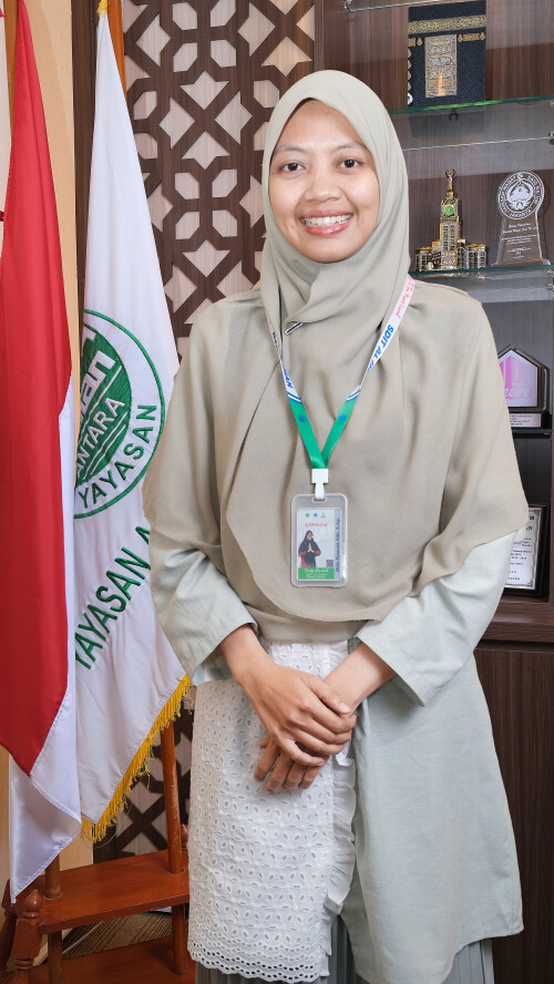 Nida-Syauqia-Albi.jpg
