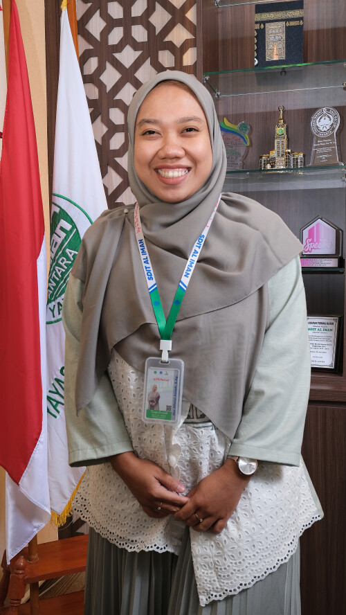 Nur-Afiatul-Azizah.jpg