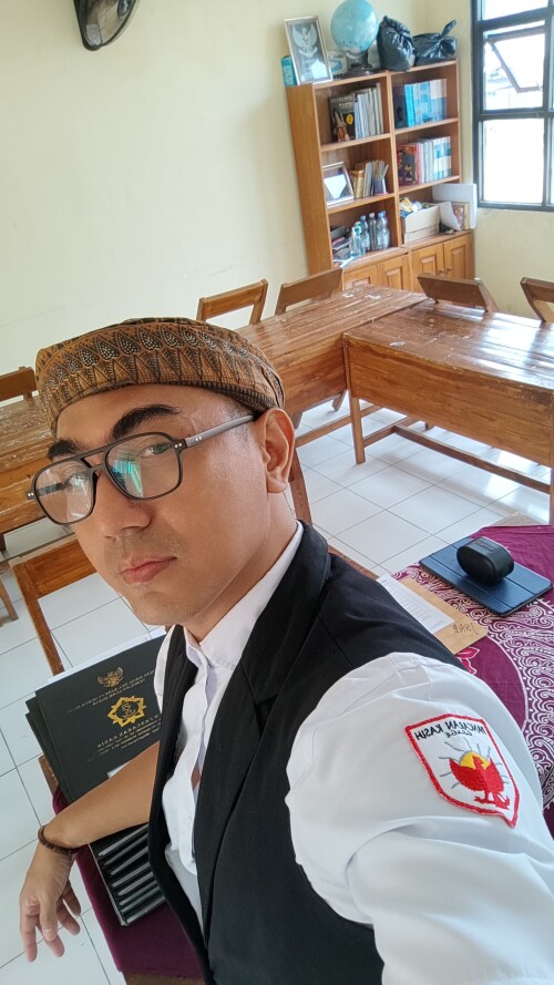nurhadi-1.jpg