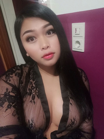 TS-Lena-transe-fickt-Kunde-Benjamin-fiegl-ao-ohne-Kondom-im-Arsch-glitschig-reingespritzt-in-Nurnberg-0157-88155689-Ladies-Transe.jpg