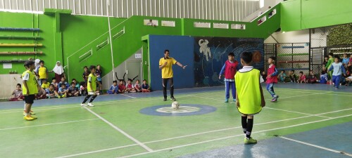 lapangan.jpg