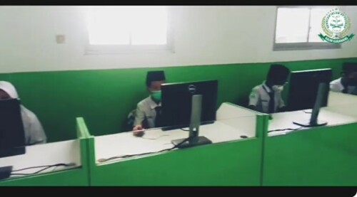 Lab.Komputer.jpg