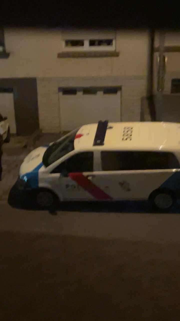 D11EC622-FDCC-45D8-9FFA-0F2F152C6752.mp4